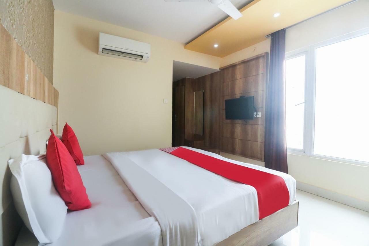Oyo 48974 Hotel Shweta Residency Váránaszi Kültér fotó